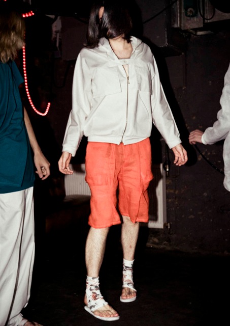 20110621-House of - 01-5274_lr1000