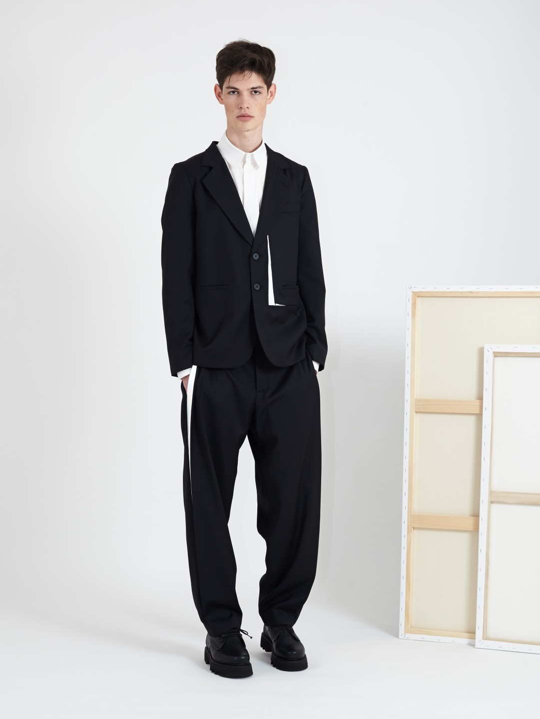 20160108_houseofthe_aw16lookbook08980